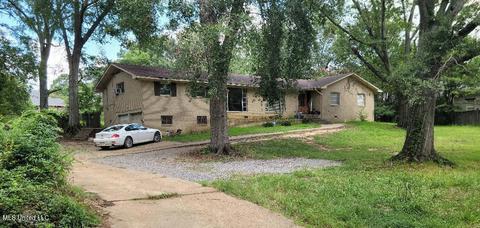 1352 E Northside Dr, Jackson, MS 39211 photo 1