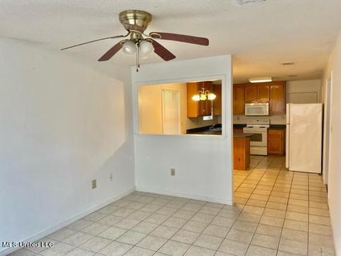 6513 Grierson St, Moss Point, MS 39563 photo 8
