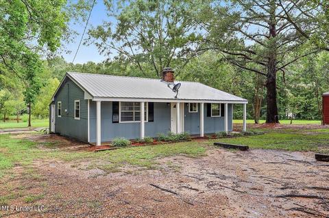 1303 Hickory Ln, Terry, MS 39170 photo 3