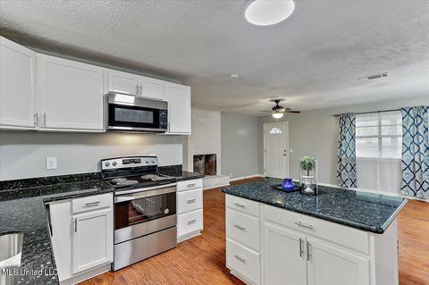 1303 Hickory Ln, Terry, MS 39170 photo 12