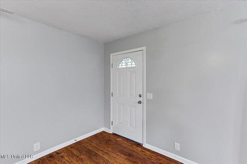 1303 Hickory Ln, Terry, MS 39170 photo 5