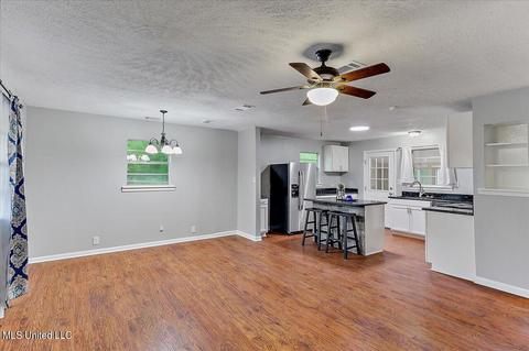 1303 Hickory Ln, Terry, MS 39170 photo 6