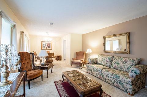 29 Pecan Dr, Long Beach, MS 39560 photo 2