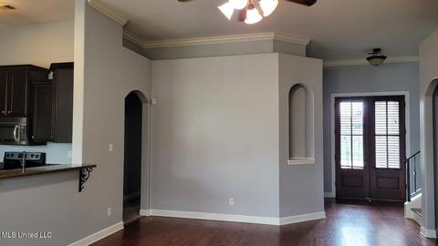 10871 Blake Cir, Olive Branch, MS 38654 photo 5