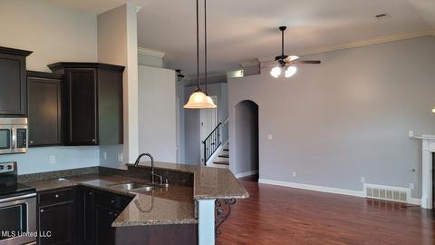10871 Blake Cir, Olive Branch, MS 38654 photo 8