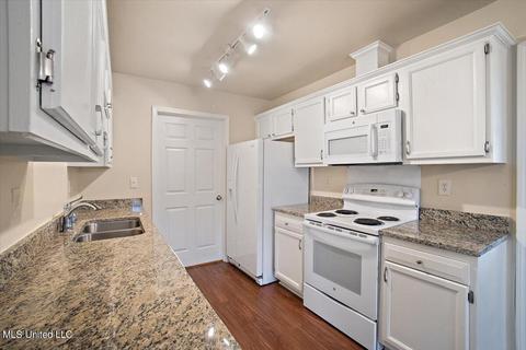 132 Eagle Dr, Brandon, MS 39047 photo 10