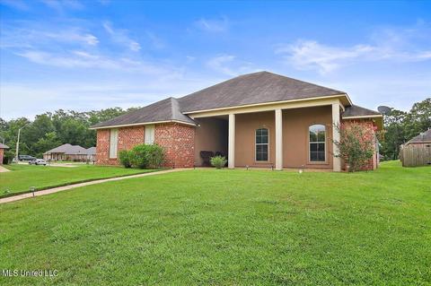 142 Cedarstone Dr, Terry, MS 39170 photo 2