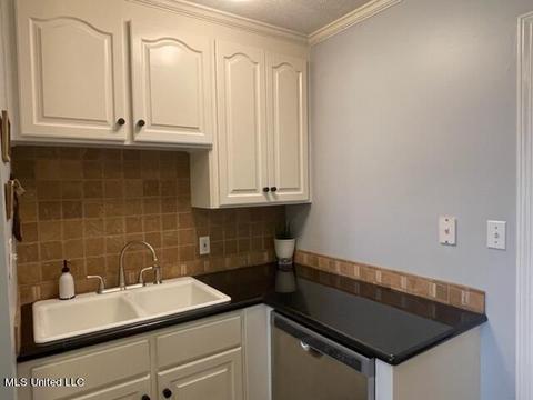 4828 Chastain Dr, Jackson, MS 39206 photo 10