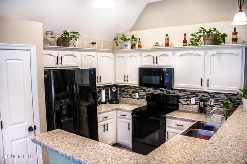 7715 Morningside Cv, Walls, MS 38680 photo 5