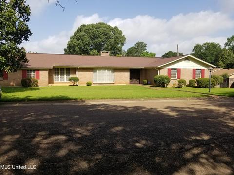 2315 Montebello Dr, Jackson, MS 39213 photo 1