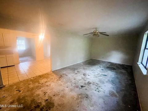 4100 Delmar Cir, Moss Point, MS 39563 photo 7