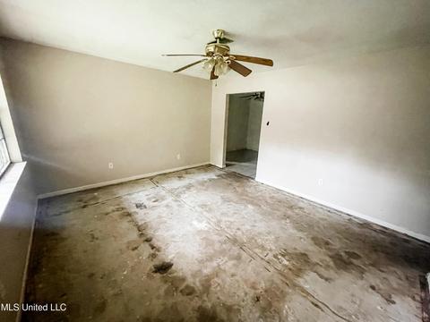 4100 Delmar Cir, Moss Point, MS 39563 photo 2