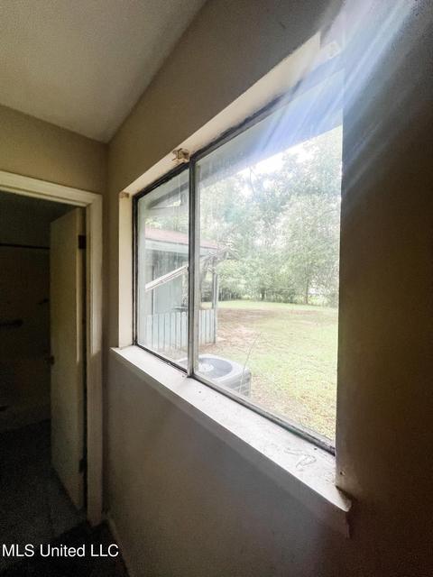 4100 Delmar Cir, Moss Point, MS 39563 photo 18
