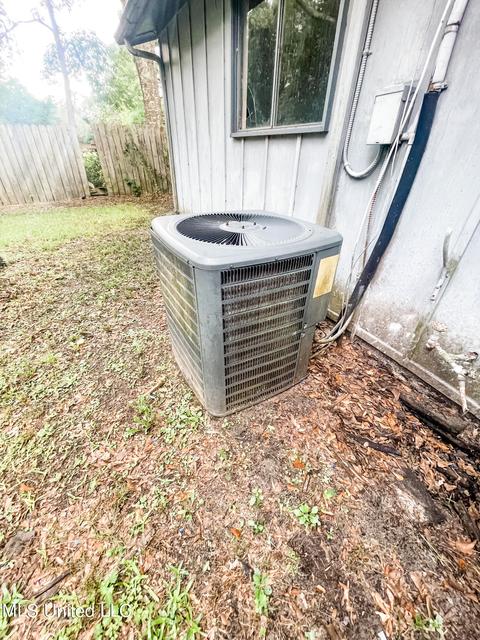 4100 Delmar Cir, Moss Point, MS 39563 photo 25