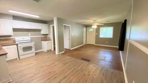 1641 Woodburn St, Jackson, MS 39212 photo 7