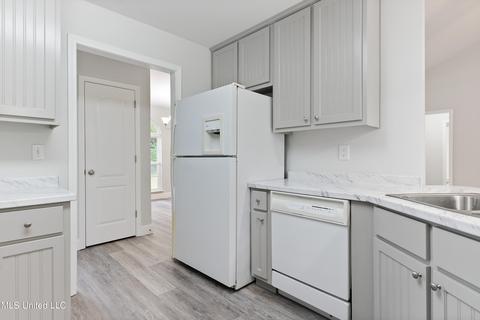 1018 W Mchenry Rd, Mchenry, MS 39561 photo 9