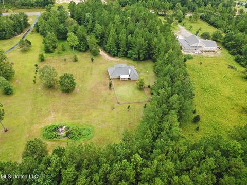 1018 W Mchenry Rd, Mchenry, MS 39561 photo 32