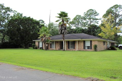 6917 Trehern St, Moss Point, MS 39563 photo 1