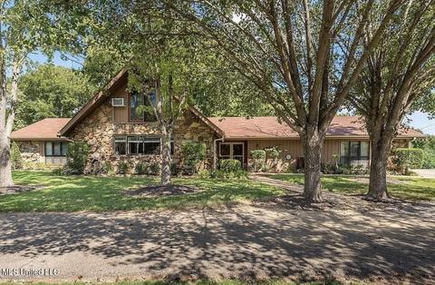 7735 Stateline Rd, Olive Branch, MS 38654 photo 1