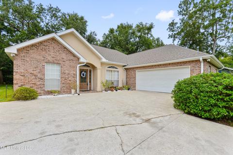 7826 Hilo Pl, Diamondhead, MS 39525 photo 1