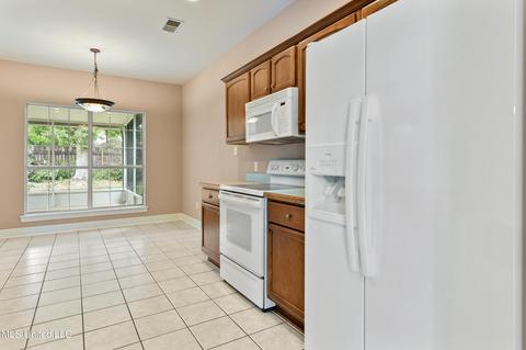 7826 Hilo Pl, Diamondhead, MS 39525 photo 10