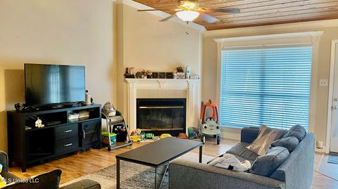 1204 Spring St, Long Beach, MS 39560 photo 2