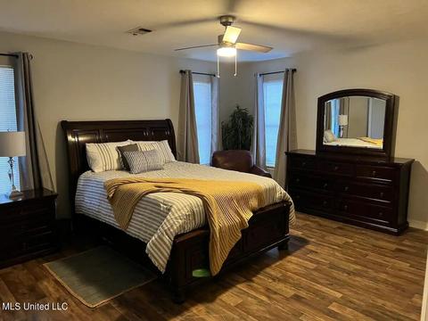860 Madison St, Jackson, MS 39202 photo 4