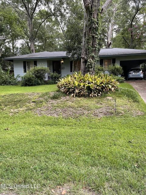 406 Cummins St, Jackson, MS 39204 photo 1