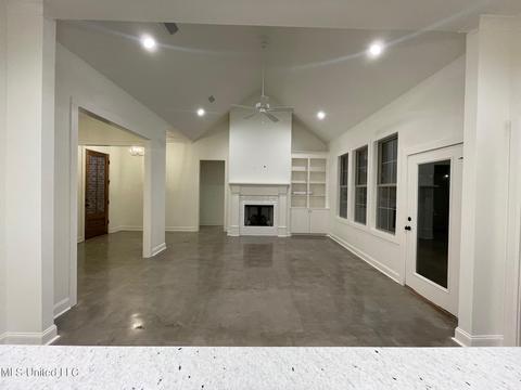 703 Summerfield Dr, Canton, MS 39046 photo 2