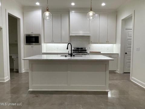 703 Summerfield Dr, Canton, MS 39046 photo 5