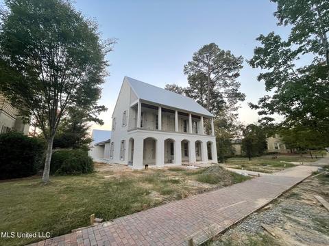 128 W Florida Blvd, Madison, MS 39110 photo 1