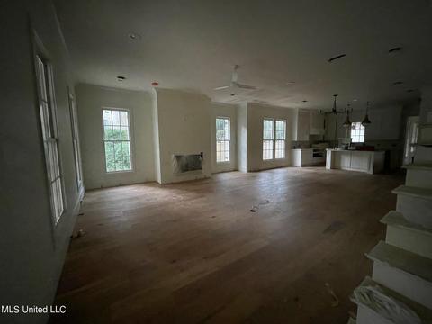 128 W Florida Blvd, Madison, MS 39110 photo 4