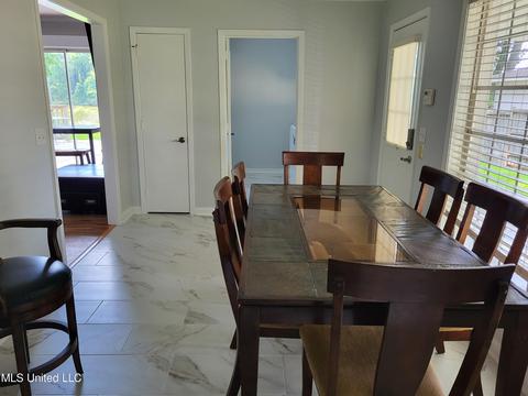 703 Forest Point Dr, Brandon, MS 39047 photo 8