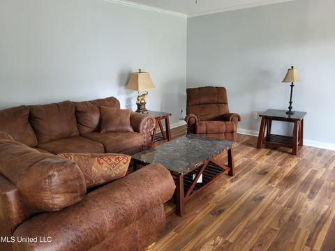 703 Forest Point Dr, Brandon, MS 39047 photo 5