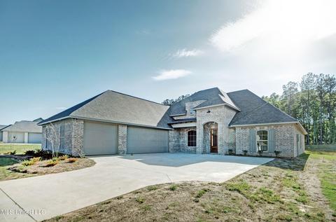 124 Richburg Ct, Pearl, MS 39208