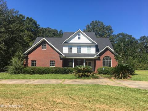 107 Live Oak Dr, Lucedale, MS 39452 photo 1