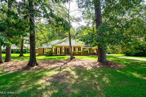 505 Parkway Rd, Brandon, MS 39047 photo 1