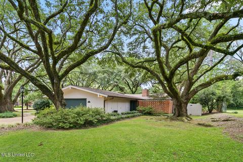 430 Rollingwood Dr, Jackson, MS 39211 photo 2