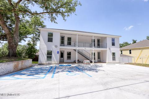 776 Moanalua Way #103, Diamondhead, MS 39525