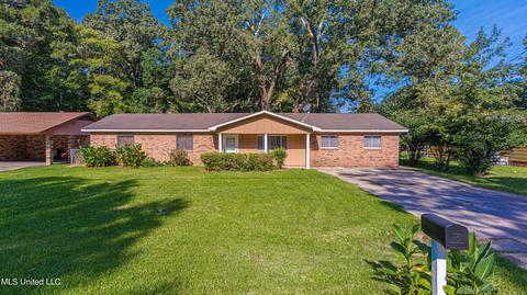 3817 Meadow Ln, Jackson, MS 39212 photo 1