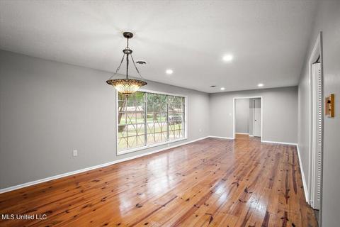 5930 Westmore Dr, Jackson, MS 39206 photo 4