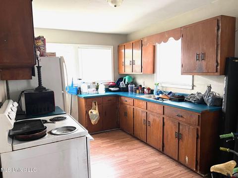 3900 Ruby St, Moss Point, MS 39563 photo 5