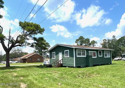 3900 Ruby St, Moss Point, MS 39563 photo 8