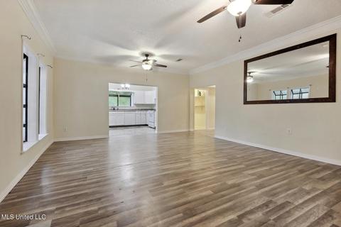 4504 Jamestown Rd, Moss Point, MS 39563 photo 8
