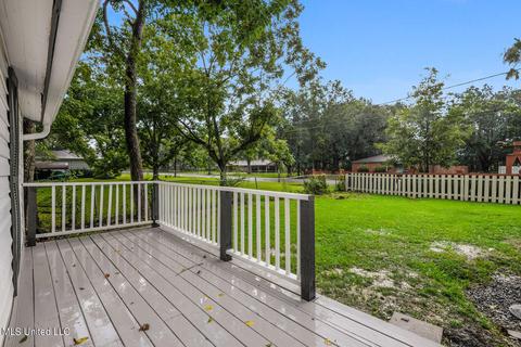4504 Jamestown Rd, Moss Point, MS 39563 photo 2