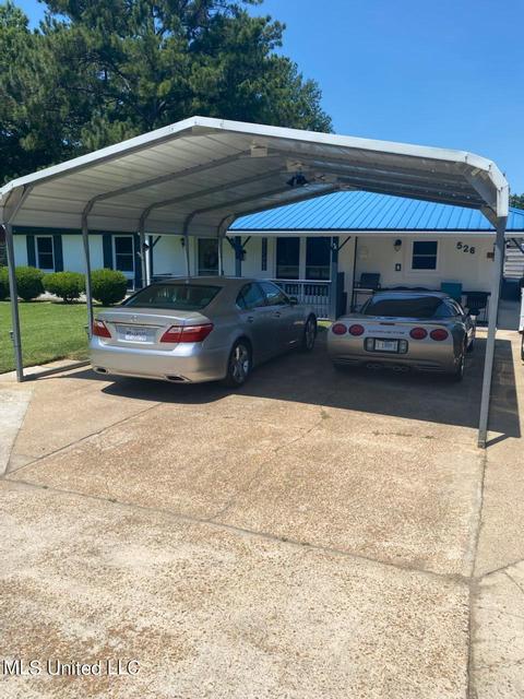 526 Cauthen St, Canton, MS 39046 photo 2