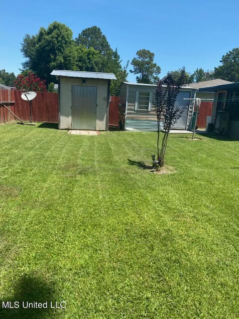 526 Cauthen St, Canton, MS 39046 photo 8