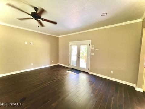 2190 Les Reeves Rd, Moss Point, MS 39562 photo 13