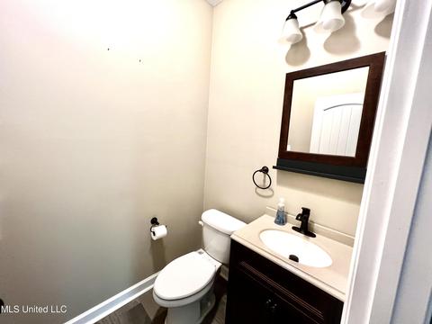 2190 Les Reeves Rd, Moss Point, MS 39562 photo 17