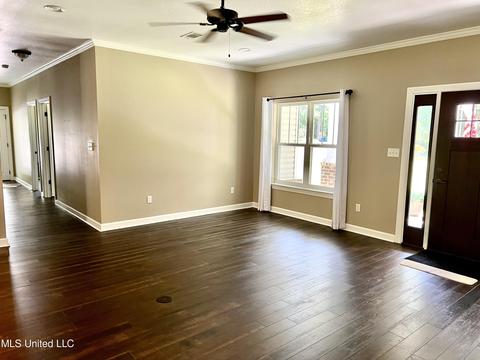 2190 Les Reeves Rd, Moss Point, MS 39562 photo 7